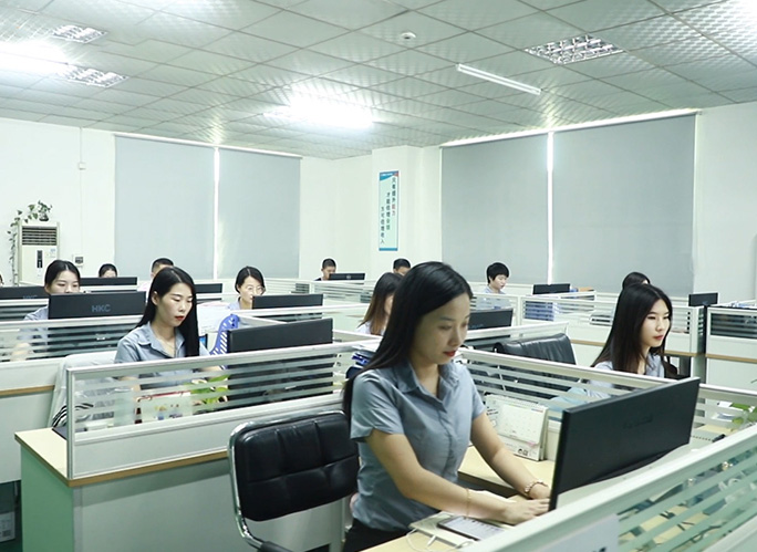 完善服務(wù) 完善服務(wù)